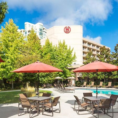 Sheraton Vancouver Airport Hotel Richmond Exterior photo