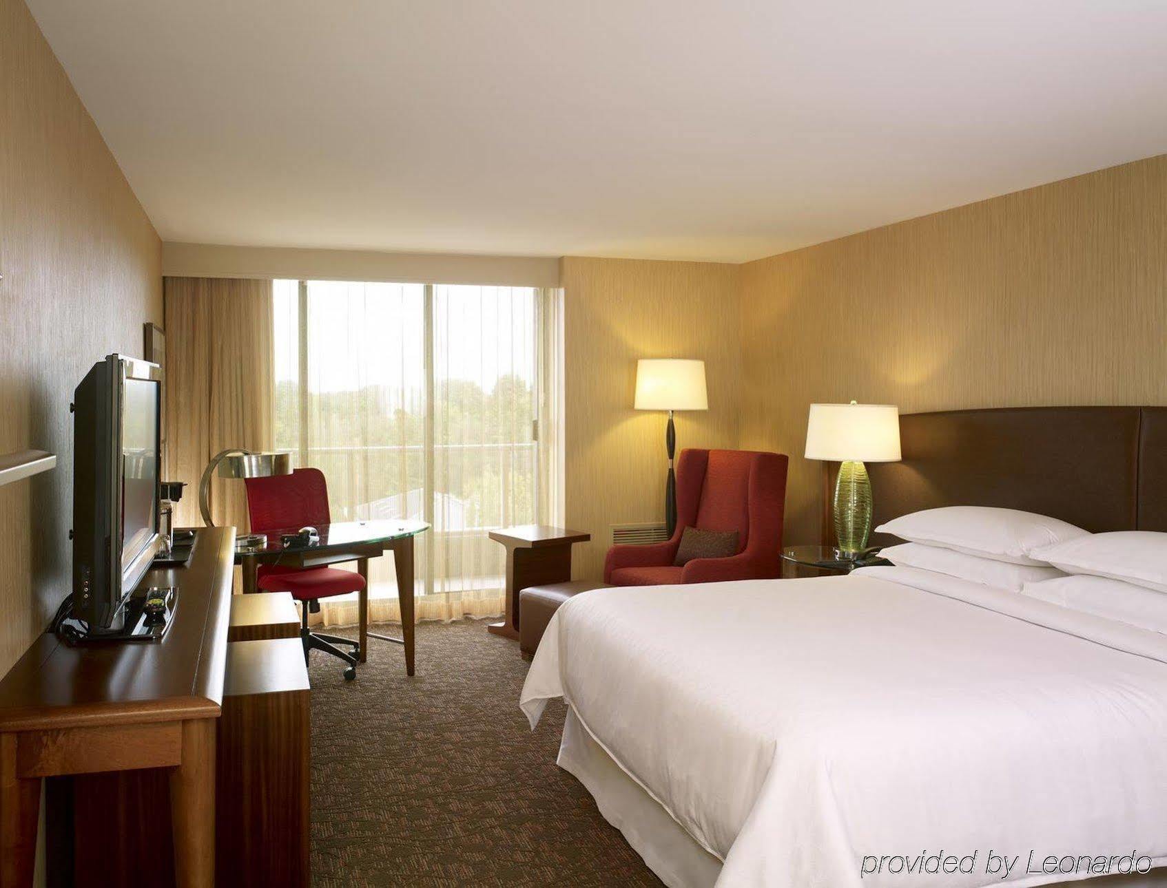 Sheraton Vancouver Airport Hotel Richmond Exterior photo